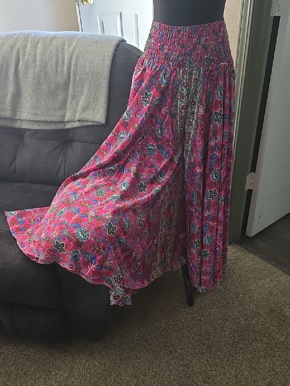 120 Rhea Costa Fuchsia Floral Boho Wide Leg Pants